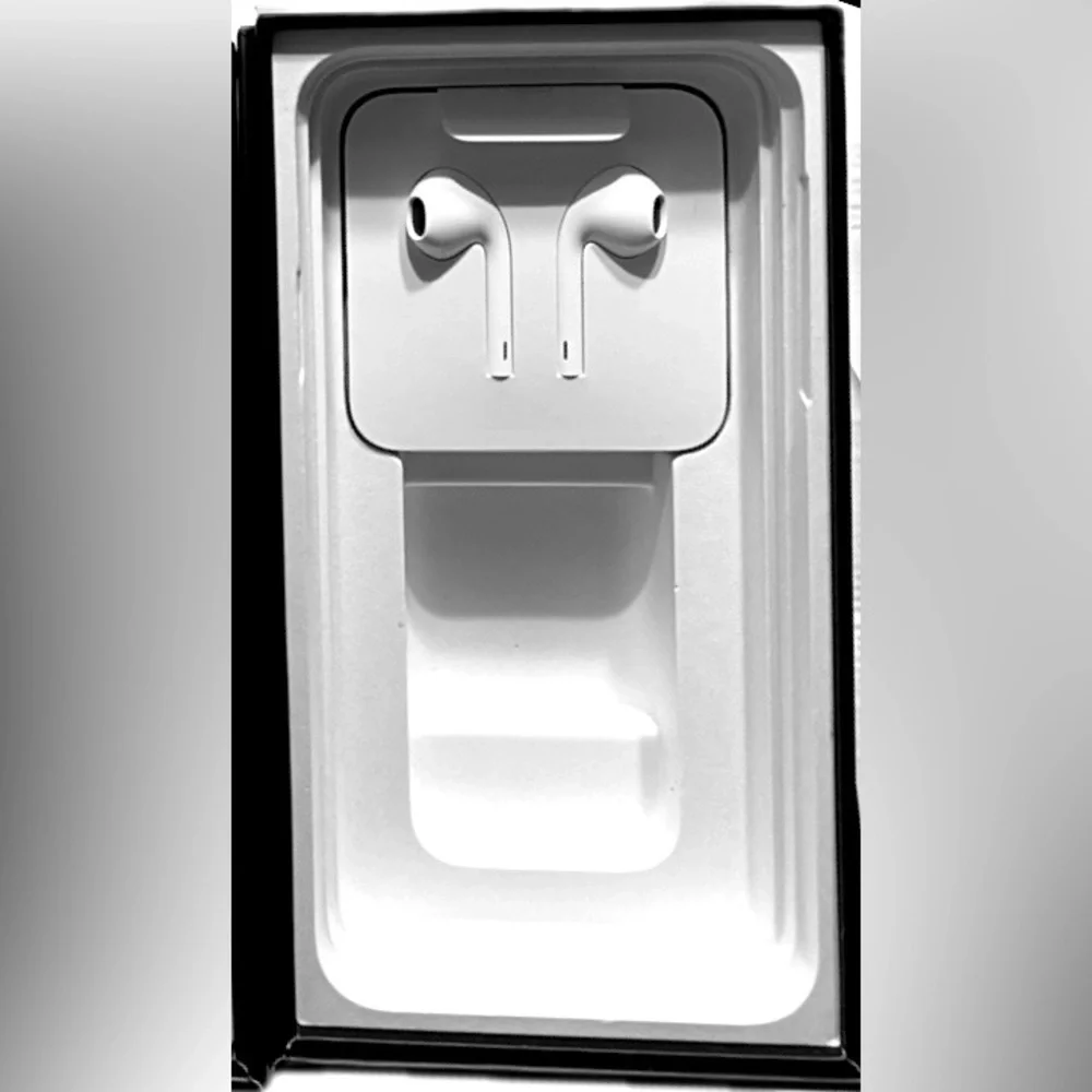**BOX ONLY** APPLE iPhone 11 Pro Max 256GB Space Gray w/NEW EARBUDS